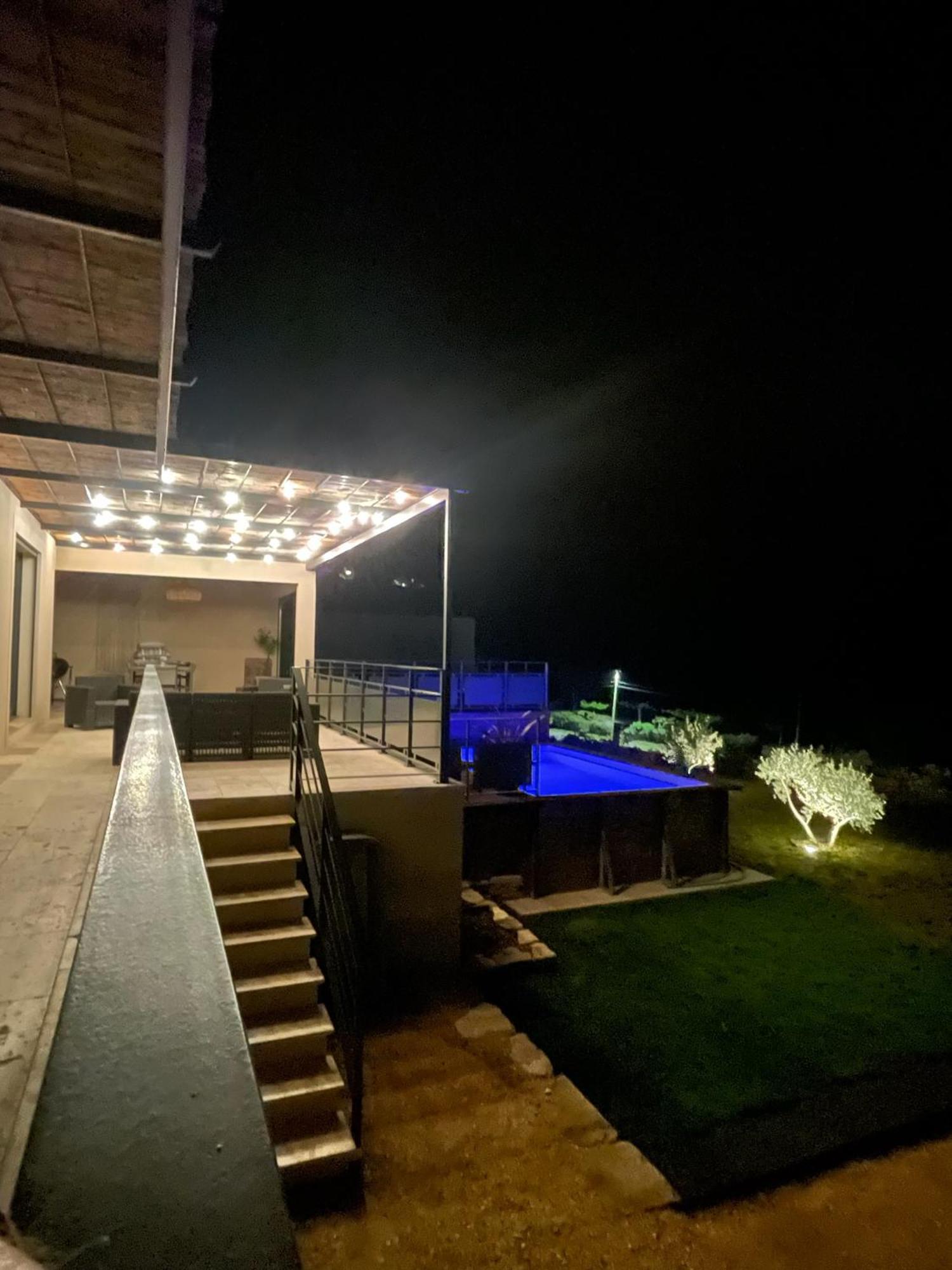 La Madeleine Du Luberon. Hébergement de vacances